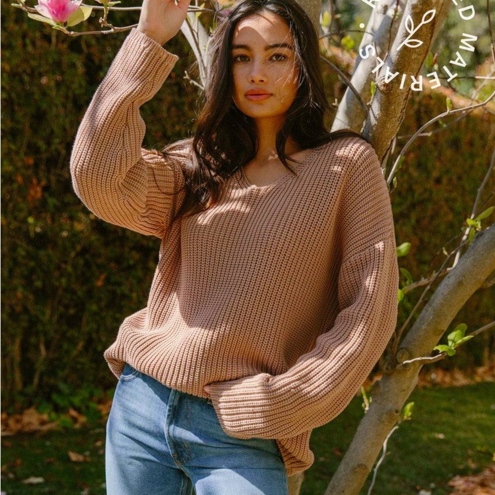 Jenni Kayne V Neck Cotton Cabin Sweater